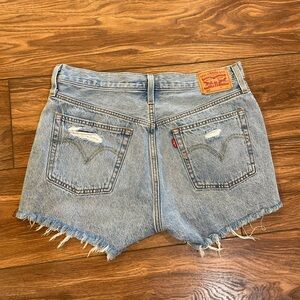 NWOT Levi’s 501 shorts